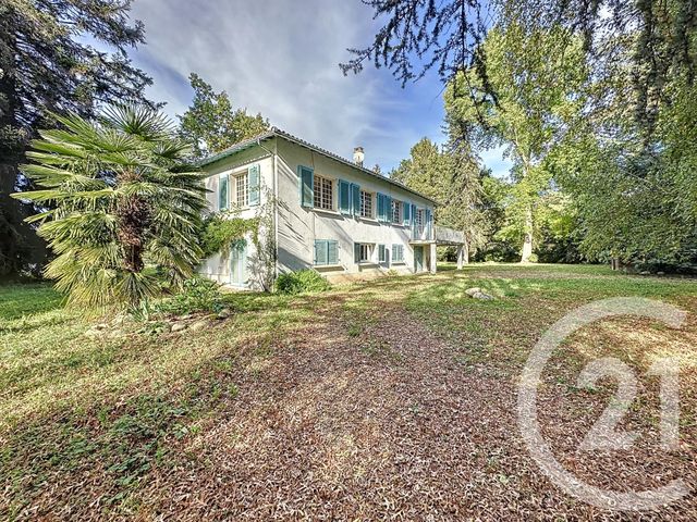 maison à vendre - 9 pièces - 220.17 m2 - LORP SENTARAILLE - 09 - MIDI-PYRENEES - Century 21 Pyrénées Immo
