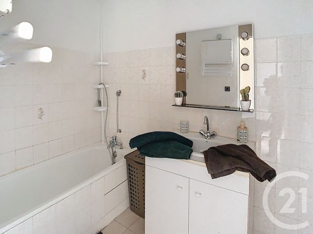 Appartement T3 à vendre - 3 pièces - 63.6 m2 - ST GIRONS - 09 - MIDI-PYRENEES - Century 21 Pyrénées Immo