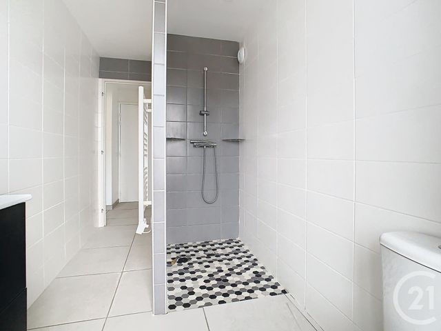 Appartement T3 à louer - 3 pièces - 66.5 m2 - SEIX - 09 - MIDI-PYRENEES - Century 21 Pyrénées Immo