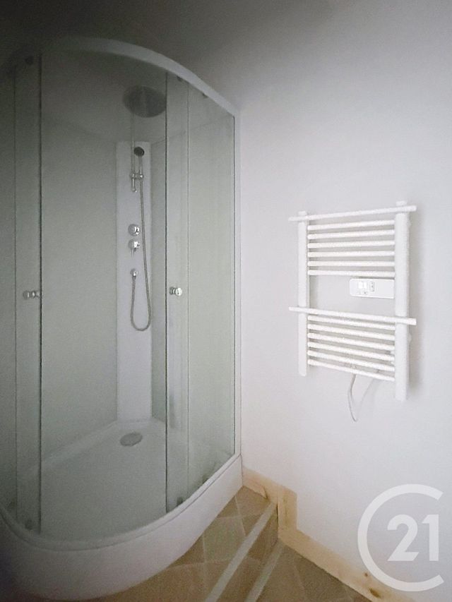 Appartement T3 à louer - 3 pièces - 55.0 m2 - LORP SENTARAILLE - 09 - MIDI-PYRENEES - Century 21 Pyrénées Immo