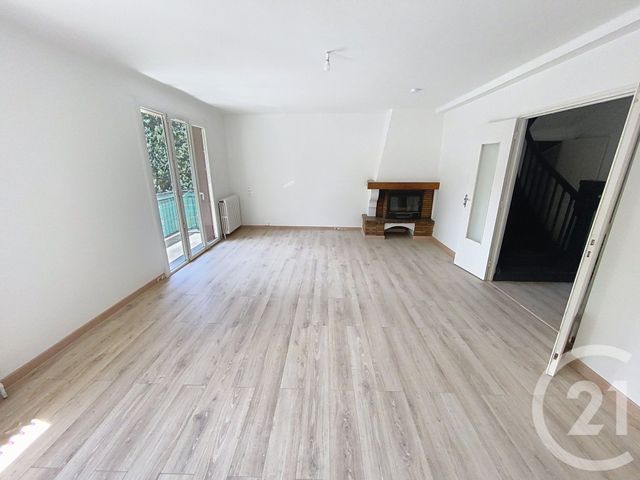 Appartement T5 à louer - 5 pièces - 108.09 m2 - ST GIRONS - 09 - MIDI-PYRENEES - Century 21 Pyrénées Immo