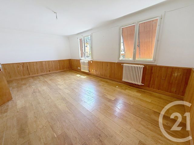 Appartement T3 à louer - 3 pièces - 81.59 m2 - MONTJOIE EN COUSERANS - 09 - MIDI-PYRENEES - Century 21 Pyrénées Immo