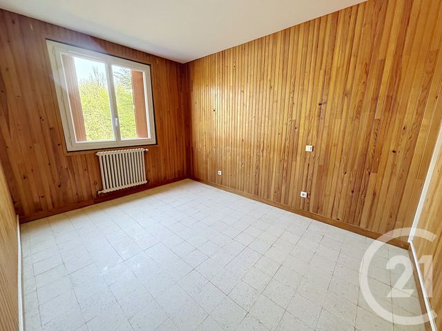Appartement T3 à louer - 3 pièces - 81.59 m2 - MONTJOIE EN COUSERANS - 09 - MIDI-PYRENEES - Century 21 Pyrénées Immo
