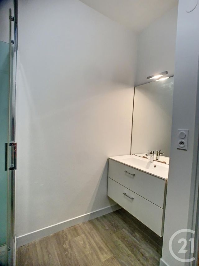 Appartement T2 à louer - 2 pièces - 49.4 m2 - CASTILLON EN COUSERANS - 09 - MIDI-PYRENEES - Century 21 Pyrénées Immo