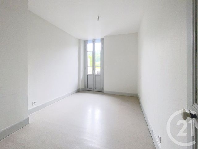 Appartement T2 à louer - 2 pièces - 49.4 m2 - CASTILLON EN COUSERANS - 09 - MIDI-PYRENEES - Century 21 Pyrénées Immo