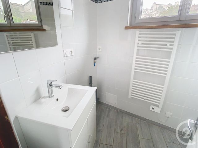 Appartement T2 à louer - 2 pièces - 37.78 m2 - ST LIZIER - 09 - MIDI-PYRENEES - Century 21 Pyrénées Immo