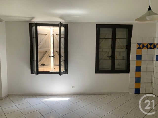 Afficher la photo en grand immeuble à vendre - 205.0 m2 - ST GIRONS - 09 - MIDI-PYRENEES - Century 21 Pyrénées Immo